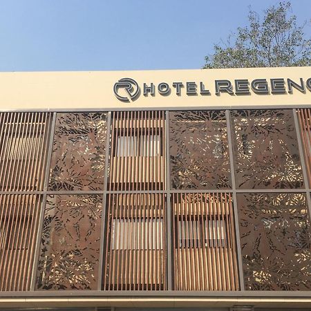 Hotel Regency スーラト エクステリア 写真
